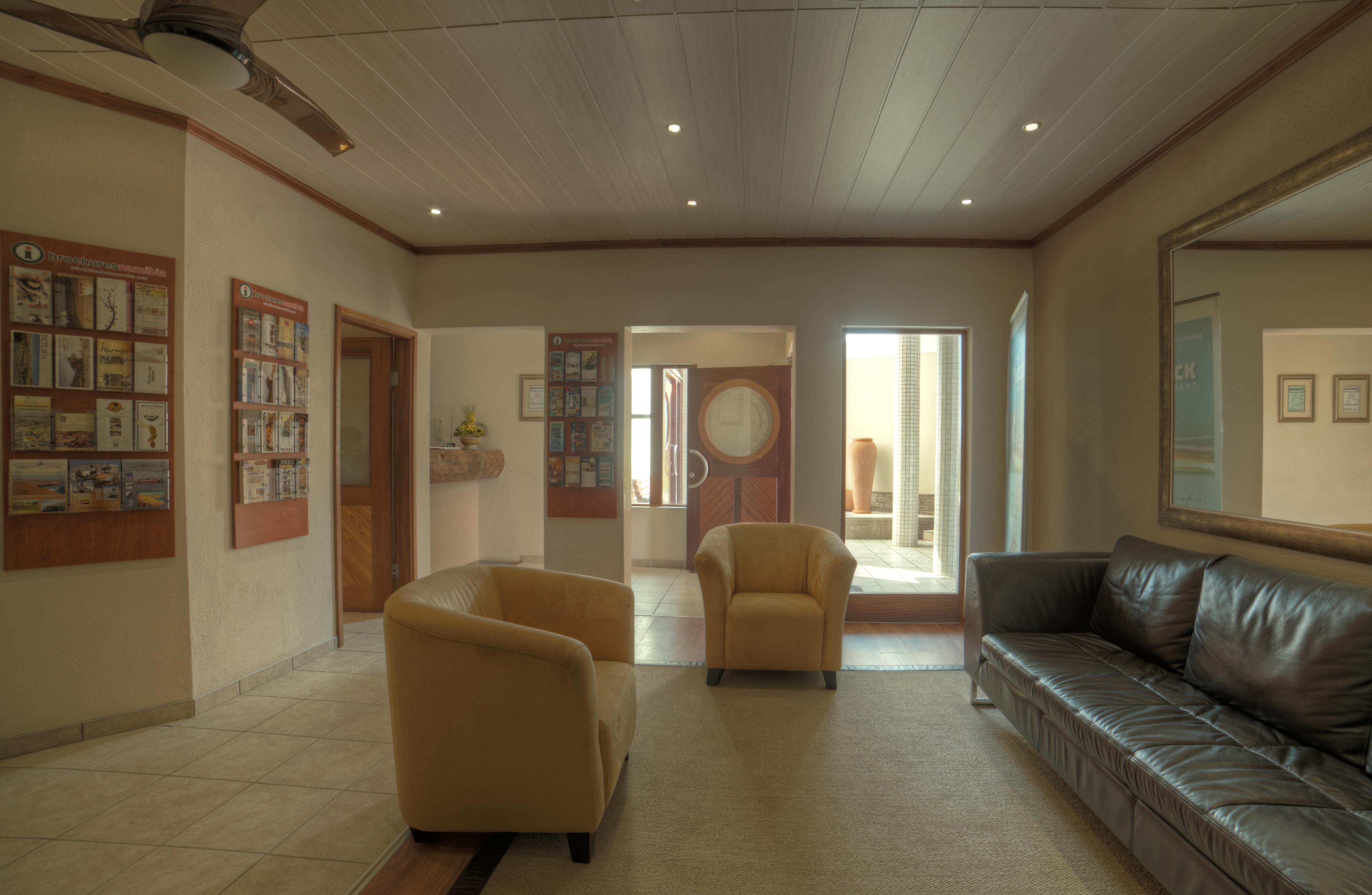 Beach Lodge Суакопмунд Екстериор снимка