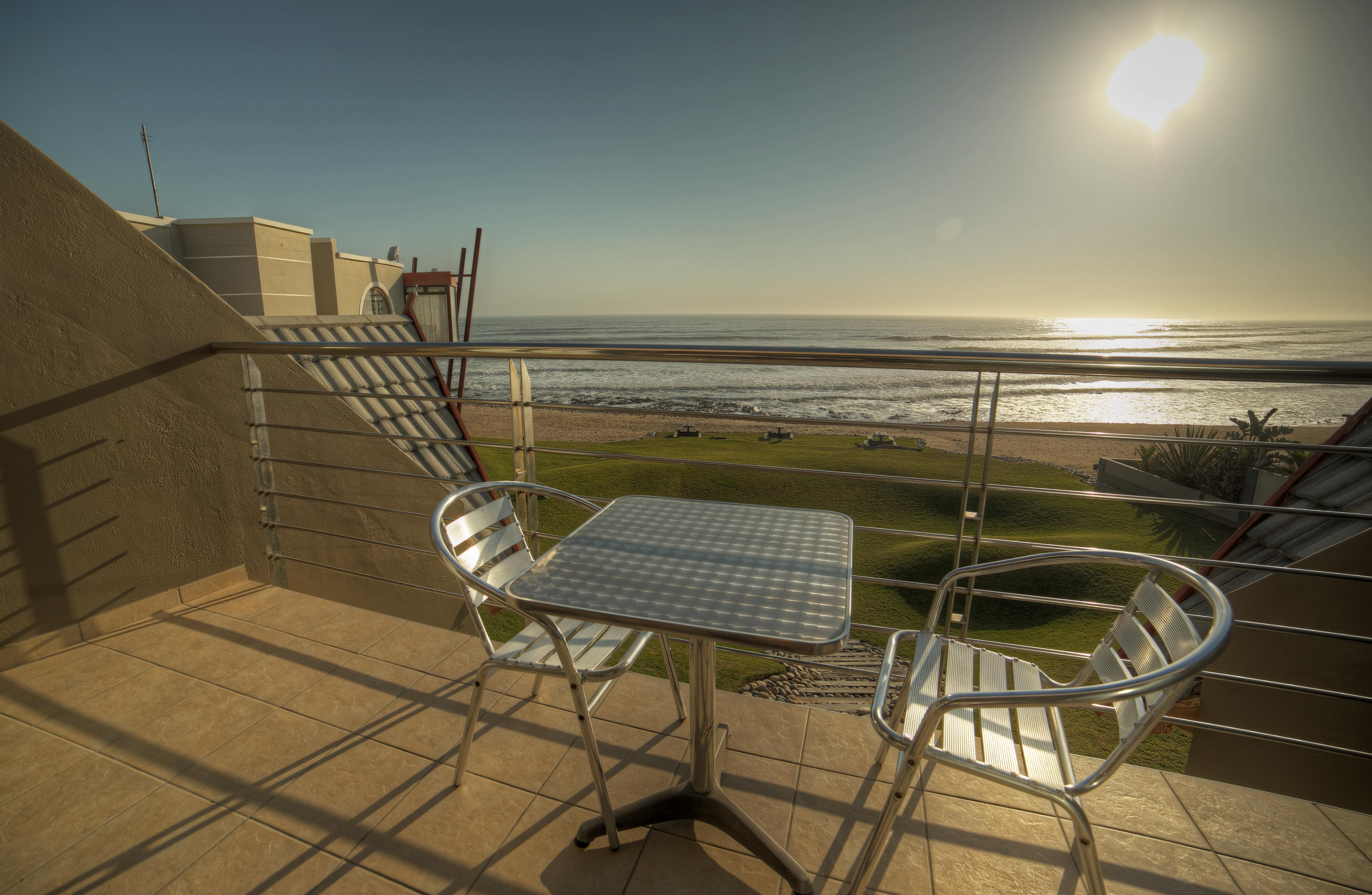 Beach Lodge Суакопмунд Екстериор снимка