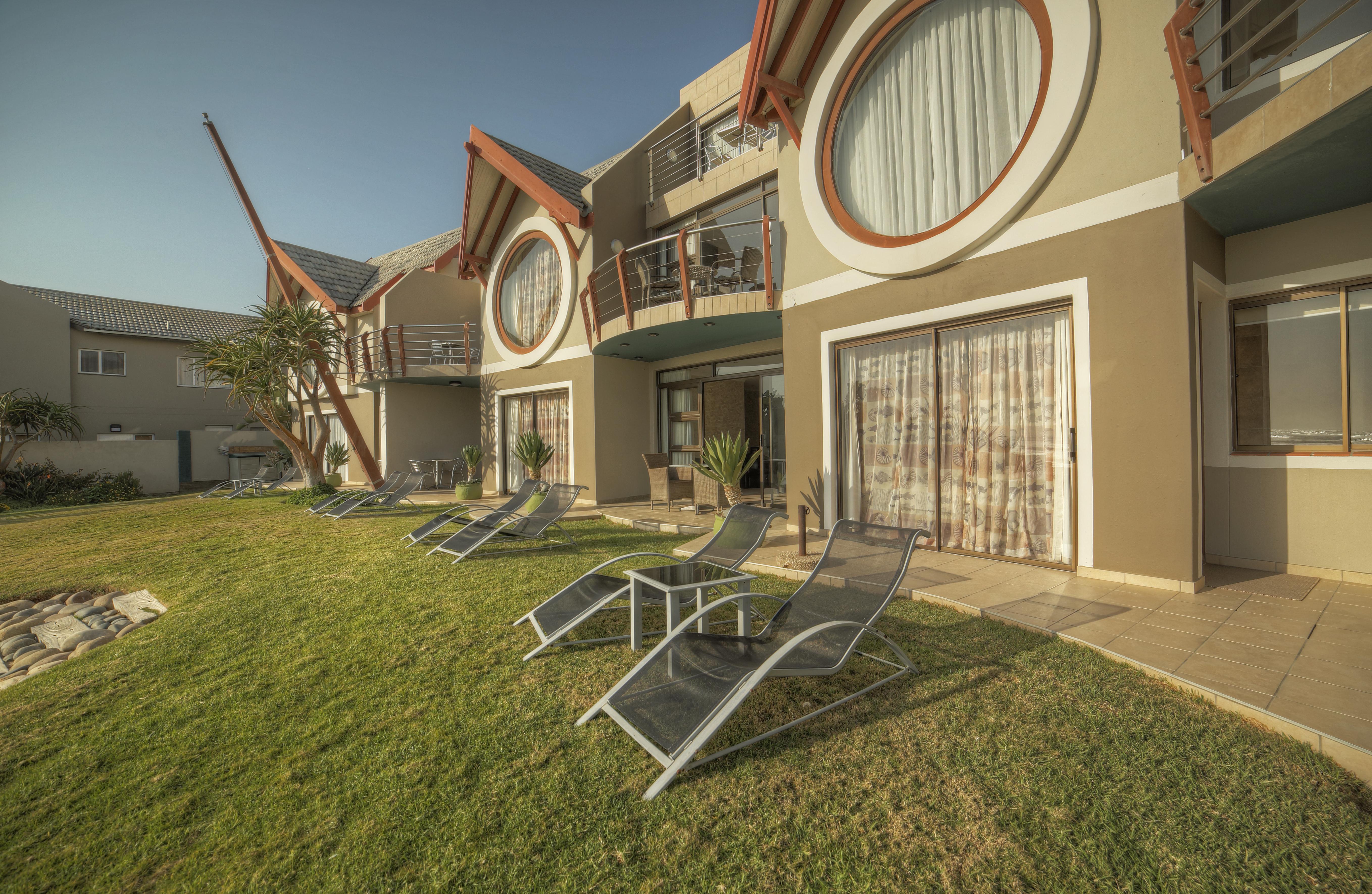 Beach Lodge Суакопмунд Екстериор снимка