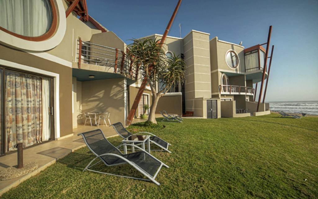 Beach Lodge Суакопмунд Екстериор снимка