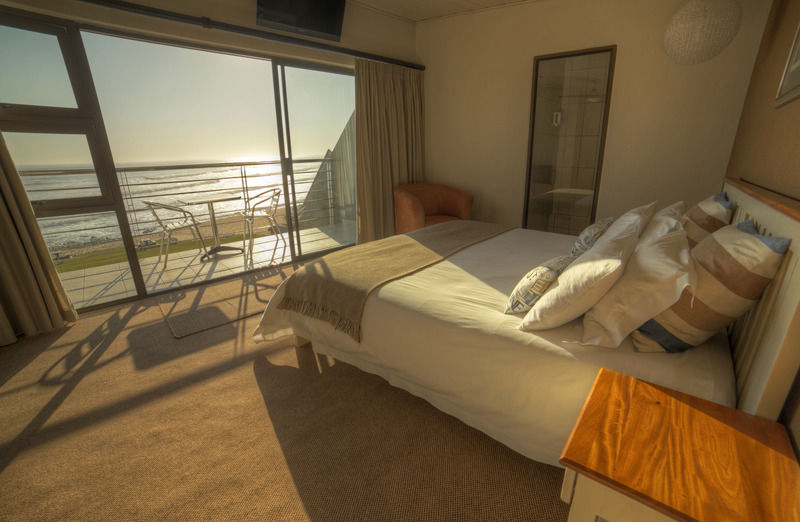 Beach Lodge Суакопмунд Екстериор снимка